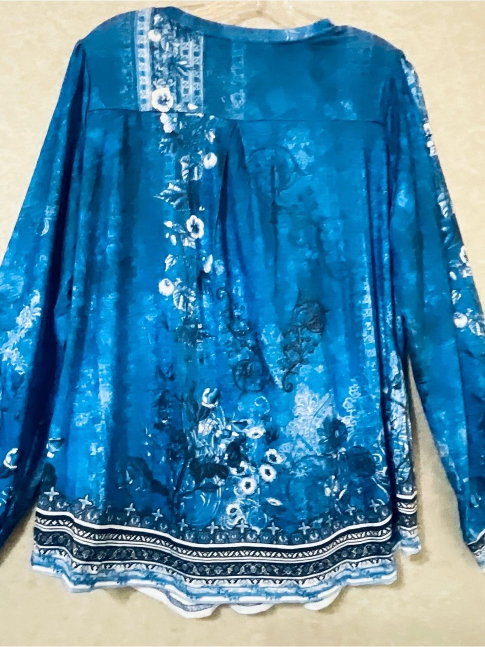 Fantaslook Women's Blue Floral V-Neck Long Sleeve Top Sz L - Picture 7 of 8